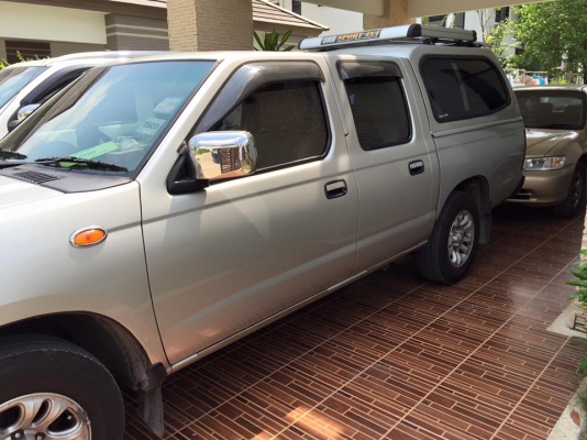 Nissan Frontier 3.0TL 4ประตู MT สีทอง ปี 2004 Nissan Frontier 3.0TL 4ประตู MT สีทอง ปี 2004