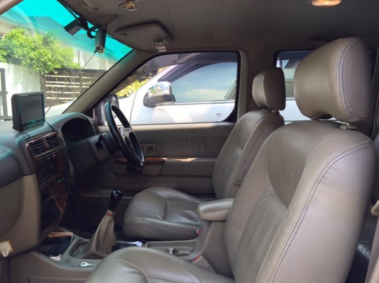 Nissan Frontier 3.0TL 4ประตู MT สีทอง ปี 2004 Nissan Frontier 3.0TL 4ประตู MT สีทอง ปี 2004