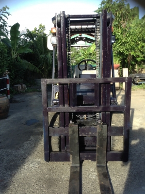 +++ ขายโฟล์คลิฟท์ KOMATSU FD30-11 ขนาด 3 ตัน เครื่องยนต์ดีเซล เสา 3 เมตร เกียร์ธรรมดา งา 1,070 มม. ยางลมครับ +++ ขายโฟล์คลิฟท์ KOMATSU FD30-11 ขนาด 3 ตัน เครื่องยนต์ดีเซล เสา 3 เมตร เกียร์ธรรมดา งา 1,070 มม. ยางลมครับ