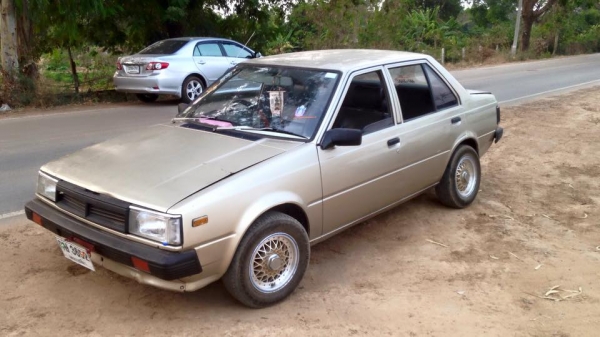 ขายครับ. เก๋งเก๋าๆสักคันไว้ขี่ไหม เครื่องดี. สีสวย. เครื่องเสียงพอฟังได้ดีๆ เอกสารพร้อม. ภายในสวย ราคา14000 ต่อได้ สนใจ0930693225