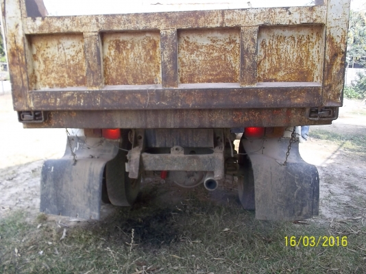 ขาย   230000 บาท 6ล้อดั้ม HINO KM310   Fหลัง มี สโลว์กลาง  ทะเบียนพร้อมโอน