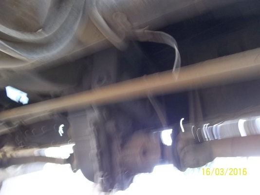 ขาย   230000 บาท 6ล้อดั้ม HINO KM310   Fหลัง มี สโลว์กลาง  ทะเบียนพร้อมโอน