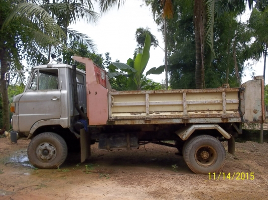 ขาย   230000 บาท 6ล้อดั้ม HINO KM310   Fหลัง มี สโลว์กลาง  ทะเบียนพร้อมโอน