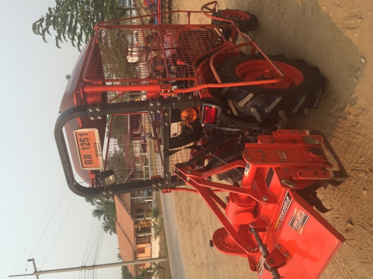 ขายรถไถคูโบต้า B2140 พร้อมอุปกรณ์. รถสวย สภาพพร้อมใช้งาน. ทำงานได้ 500ชั่วโมง ขายราคา. 205000 บาท สนใจติดต่อสอบถาม 0819136451. หรือทางline bow6451. #มีบริการจัดส่งฟรีทั่วไทย ขายรถไถคูโบต้า B2140 พร้อมอุปกรณ์. รถสวย สภาพพร้อมใช้งาน. ทำงานได้ 500ชั่วโมง ขายราคา. 205000 บาท สนใจติดต่อสอบถาม 0819136451. หรือทางline bow6451. #มีบริการจัดส่งฟรีทั่วไทย