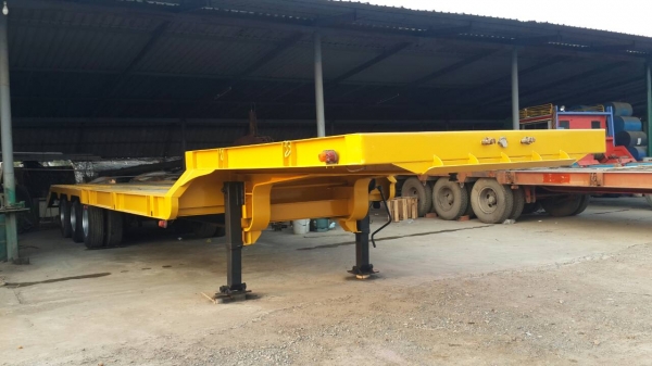 ขาย 495,000 หางเทนเลอร์โรเบท 3 เพลากว้าง 3 เมตร ยาว 12 เมตร ยางใหม่คัชซีสวย 090-772-3710 090-772-3708