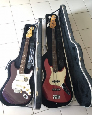 ขาย กีต้าร์เบส fender jass bass made in usa (แท้) ใช้งานน้อยมากๆ ขาย กีต้าร์เบส fender jass bass made in usa (แท้) ใช้งานน้อยมากๆ