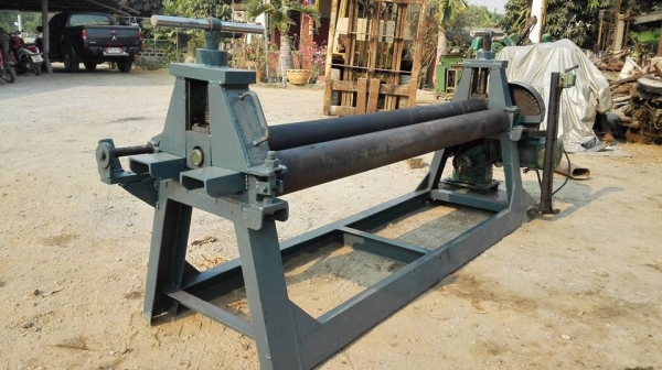 ** ขอบคุณผู้ซื้อ&amp;พี่เสือครับ!! ** เครื่องม้วน 5 ฟุต ลูกกลิ้ง 5" ม้วนหนา 4 มิล ไฟ 380V เครื่องประกอบใหม่ยังไม่เคยใช้งาน สวยๆเดินนิ่มมาเทสก่อนได้.