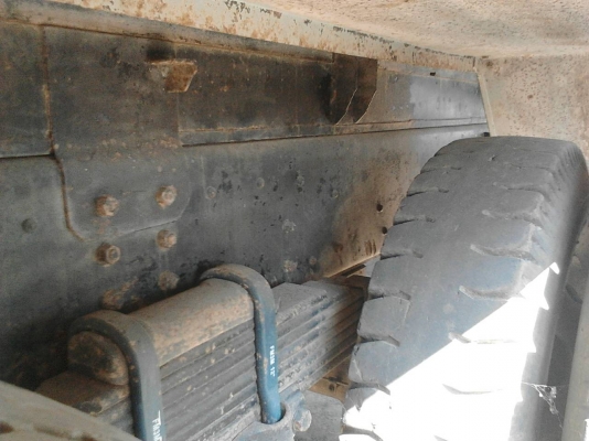 รถฮีโน่ 10 ล้อดั้ม FM227 เปลื่ยนเครื่อง 260 แรงม้า. ปี 33.   สนใจติดต่อ  081 - 6079515