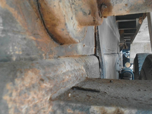 รถฮีโน่ 10 ล้อดั้ม FM227 เปลื่ยนเครื่อง 260 แรงม้า. ปี 33.   สนใจติดต่อ  081 - 6079515