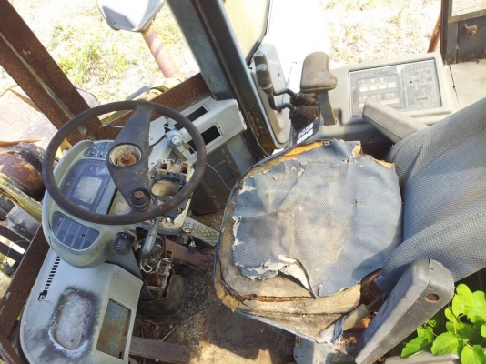 รถตัก KOMATSU  WA - 380 - 3.    สนใจติดต่อ  081 - 6079515