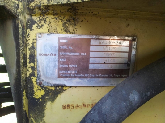 รถตัก KOMATSU  WA - 380 - 3.    สนใจติดต่อ  081 - 6079515