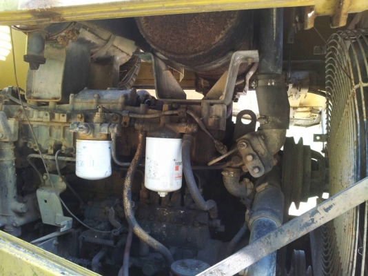 รถตัก KOMATSU  WA - 380 - 3.    สนใจติดต่อ  081 - 6079515