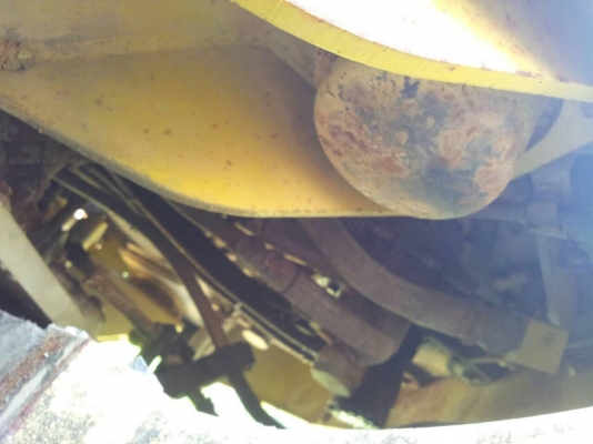 รถตัก KOMATSU  WA - 380 - 3.    สนใจติดต่อ  081 - 6079515