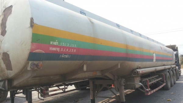 ขาย หางถังน้ำมัน  3 เพลา แท้. ปี 50.  ( 40,000 ลิตร. )    ติดต่อ  081 - 6079515