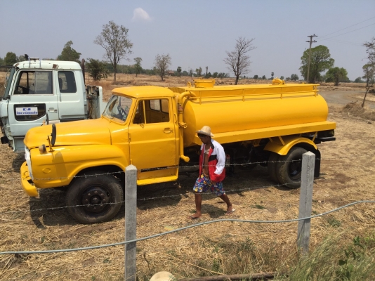 ขออนุญาติขาย รถน้ำ125แรงISถัง6000ลิตพวงมลัยเพาเวอร์สวยพร้อมใช้งานราคา300000 สนใจติดต่อ  ช่างดำ  0853224877-0988930465