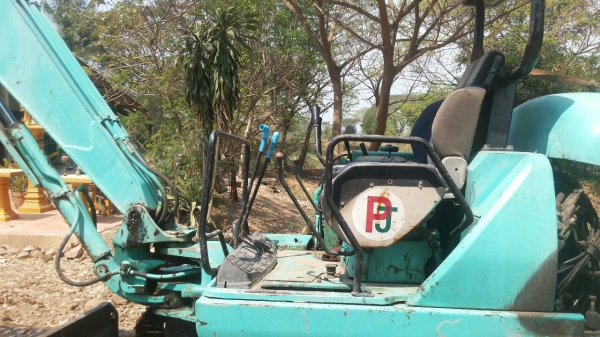 ขออนุญาติขาย pc40-7พร้อมใช้งาน ราคา 360000 สนใจติดต่อ ช่างดำ 0853224877-0988930465 ขออนุญาติขาย pc40-7พร้อมใช้งาน ราคา 360000 สนใจติดต่อ ช่างดำ 0853224877-0988930465