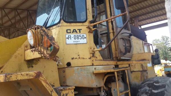 ขออนุญาติขายรถตัก 936 พร้อม  ใช้งานเอกสารเล่มเก๋งแอร์ ราคา 950000 สนใจติดต่อ  ช่างดำ  0853224877-0988930465