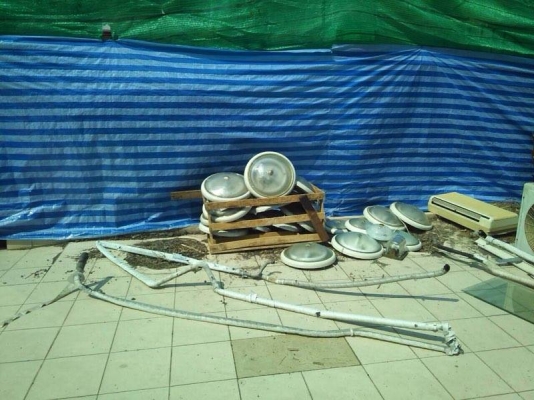 ขายเหมาโคมไฟติดผนังบ้าน ขายเหมาโคมไฟติดผนังบ้าน