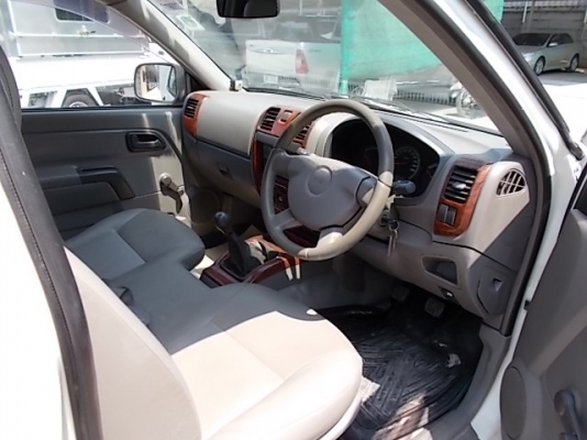 ISUZU SPARK EX, 2.5 D-MAX ขายไม่แพง มือแรก ตู้สูง1.9เมตร เครื่อง2.5com