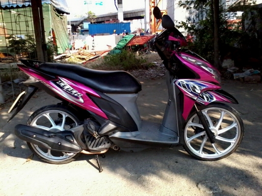 ขายClick125i หัวฉีด ปี56 คอมบายเบรค ล้อแม็ก