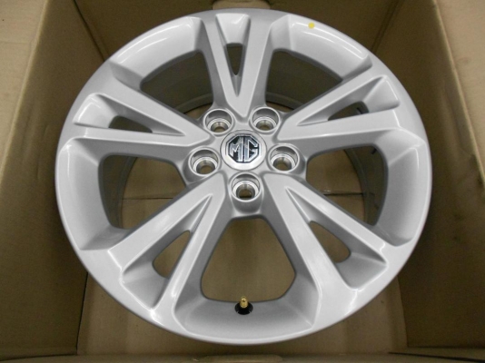 ล้อแม็กเปล่า MG5 ขอบ 16 (5/100) ถอดป้ายแดง ใส่ Toyota ได้ค่ะ ทั้งชุด 4,800.- /เทิร์นได้ ใส่ฟรีค่ะ