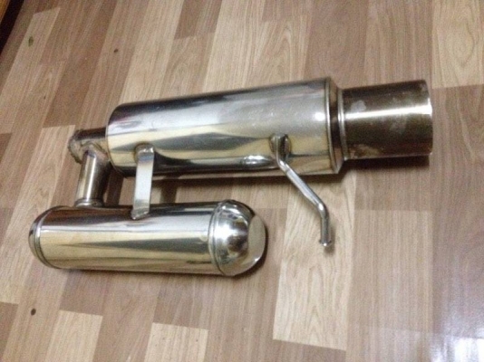 ขายท่อHKSแท้ jasma051 สภาพok ขนาดใส้2.2นิ้ว มีพักแยก ใส่ใด้ทั้งเกียรธรรมดาและเกียรโอโต้ พักกลางยาว13นิ้ว ปลายปากยาว4นิ้ว ปากปลายท่อกว้าง3.6นิ้ว พักแยกยาว12นิ้ว ราคา2300บาท โทร0924462525โส กทม ขายท่อHKSแท้ jasma051 สภาพok ขนาดใส้2.2นิ้ว มีพักแยก ใส่ใด้ทั้งเกียรธรรมดาและเกียรโอโต้ พักกลางยาว13นิ้ว ปลายปากยาว4นิ้ว ปากปลายท่อกว้าง3.6นิ้ว พักแยกยาว12นิ้ว ราคา2300บาท โทร0924462525โส กทม