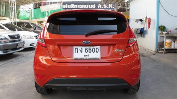 ForD FiesTa 1.6S รุ่นท็อป สีแดง ปี2011 ForD FiesTa 1.6S รุ่นท็อป สีแดง ปี2011