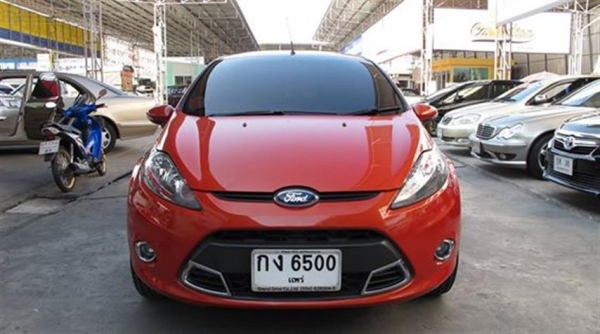 ForD FiesTa 1.6S รุ่นท็อป สีแดง ปี2011 ForD FiesTa 1.6S รุ่นท็อป สีแดง ปี2011