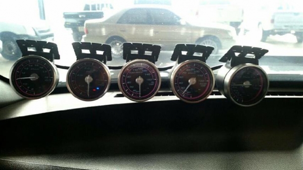 IsuZu D-max 2.5Ddi Cab X-series สีดำ ปี2011