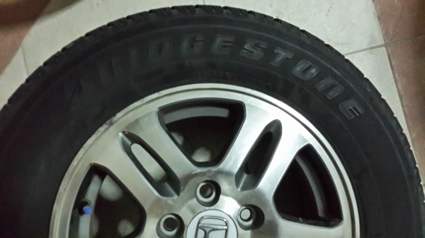 ล้อแม๊กซ์ พร้อมยาง ขอบ 15" ล้อแม๊กซ์ พร้อมยาง ขอบ 15"