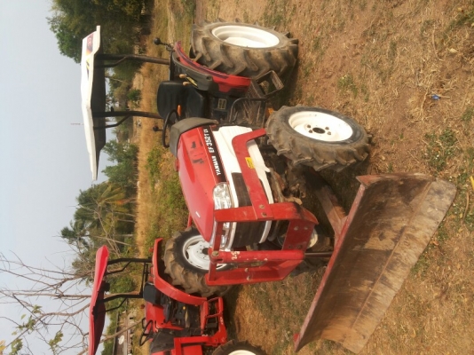 รถแทรกเตอร์ยันม่าร์ 35 แรงม้า