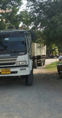 สิบล้อ อีซูชุ 320ปี50 แม่ลูก3คาน ดั้มสามมิต สภาพดีสวยเดิมๆพร้อมใช้งาน ทะเบียนพร้อมโอน สิบล้อ อีซูชุ 320ปี50 แม่ลูก3คาน ดั้มสามมิต สภาพดีสวยเดิมๆพร้อมใช้งาน ทะเบียนพร้อมโอน