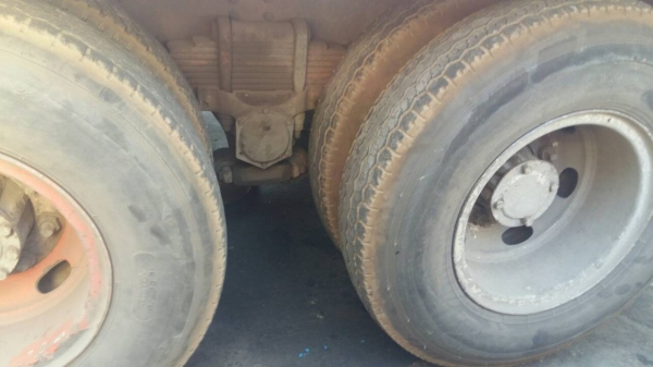 สิบล้อ อีซูซุ แคชชีหัวยาว วางหัวร็อค 195เพาเดียว ยางเรเดี้ยล พื้นเรียบยาว 6.50ม สภาพดีสวยพร้อมใช้ เล่มทะเบียน เอกสารชุดโอนพร้อม ราคา355,000บ ต่อรองได้