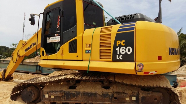 รถขุด Komatsu 160-8   ชั่วโมงงาน9000