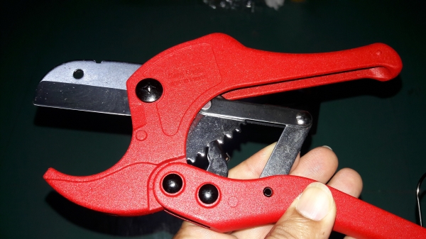 ขายกรรไกรตัดท่อPVC KINGEAGLE Made in Taiwan. งานดีเป็นเหล็กทั้งตัว