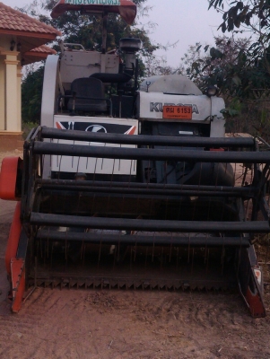 ขายรถเกี่ยวข้าว dc 70 ขายรถเกี่ยวข้าว dc 70