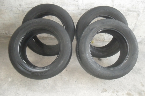 ยาง บริสโตน 235/60R17ปี13 สวยๆ 4 เส้น ราคา 3500 บาท