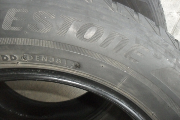ยาง บริสโตน 235/60R17ปี13 สวยๆ 4 เส้น ราคา 3500 บาท