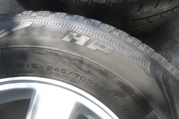 ล้อแม็ก16นิ้ว6รุ อีซูสุ พร้อมยาง สวยๆ 4 ล้อ ราคา 7900 บาท