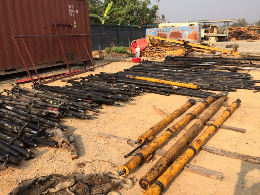 กระบอกไฮดรอลิก1.8-4เมตรหลายตัว