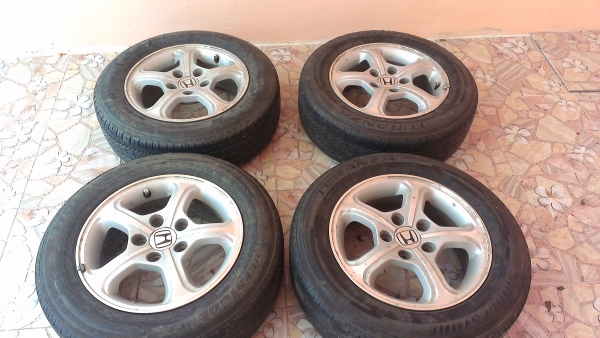 ขายล้อแม็กพร้อมยาง Hoda Civic FD