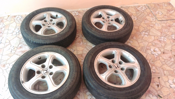 ขายล้อแม็กพร้อมยาง Hoda Civic FD