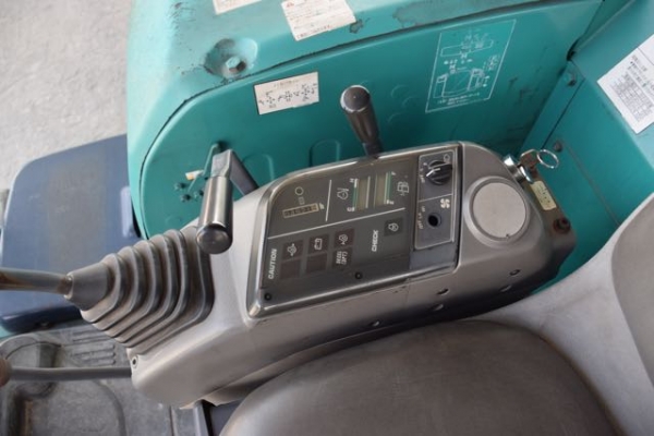 ขายรถแบคโฮ Komatsu PC40R-8 สภาพสวยมาก สนใจติดต่อ 0818617480/line ID: Prechakong