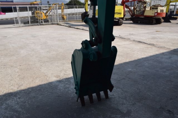 ขายรถแบคโฮ Komatsu PC40R-8 สภาพสวยมาก สนใจติดต่อ 0818617480/line ID: Prechakong