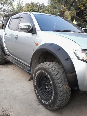 ขายรถแต่งพร้อมใช้สีเดิมทุกชิ้นไม่เคยทำสี ราคาลดไปเลย