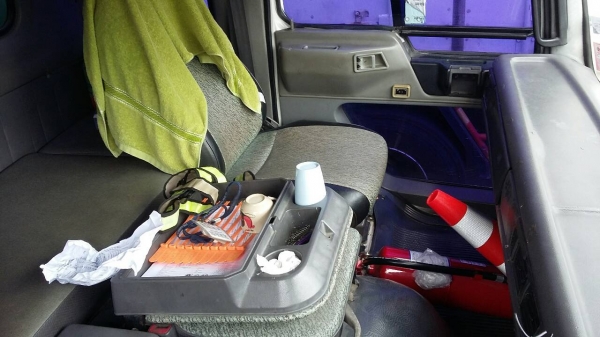 ฮีโน่ FF 1j สมอทอง ปี 45 ฮีโน่ FF 1j สมอทอง ปี 45