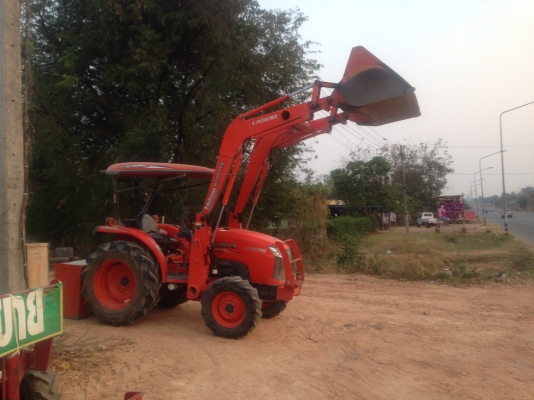 ขายรถตักคูโบต้า36แรง สวยจัดมากๆถูกๆ