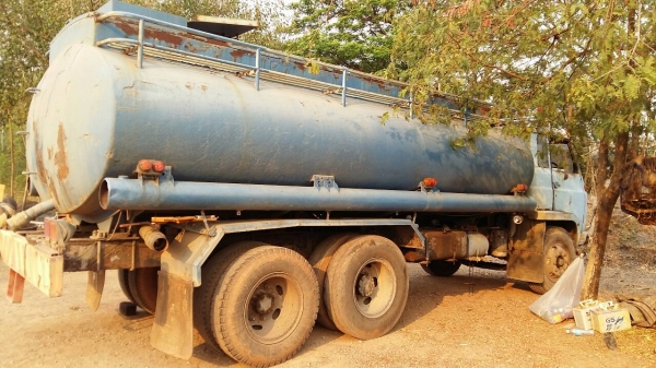 สิบล้อ1เพา อีซูชุ JCM165พ.เวอร์ ทิฟฟี ช่วงล่างใญ่-ไอ้หลง บรรทุกถังน้ำ 16,00ลิต อุปกรณ์ปั้มครบ พร้อมใช้งาน ทะเบียนพร้อมโอน