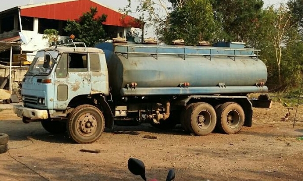 สิบล้อ1เพา อีซูชุ JCM165พ.เวอร์ ทิฟฟี ช่วงล่างใญ่-ไอ้หลง บรรทุกถังน้ำ 16,00ลิต อุปกรณ์ปั้มครบ พร้อมใช้งาน ทะเบียนพร้อมโอน