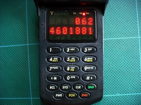 โทรศัพท์เคลื่อนที่ Motolola STARTAC รุ่น VIP Series Made in USA